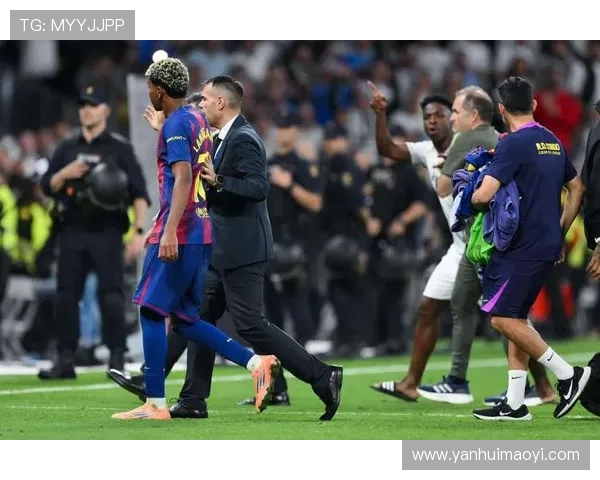 国家德比闹剧！威尼修斯暴怒拒握帅手：我现在就走